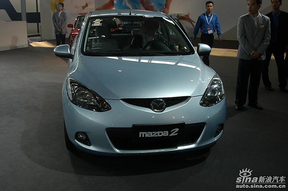 马自达2两厢