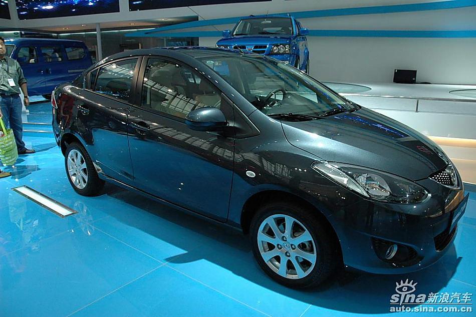 马自达2劲翔