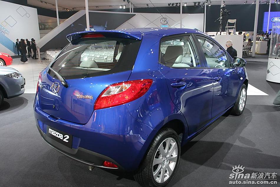 马自达2
