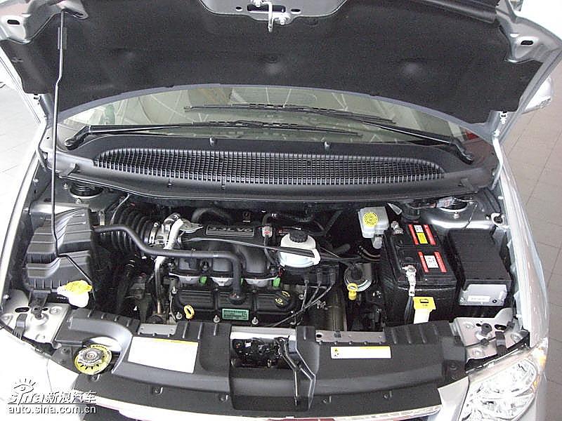 国产克莱斯勒大捷龙到店实拍