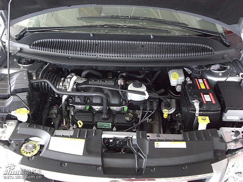 国产克莱斯勒大捷龙到店实拍