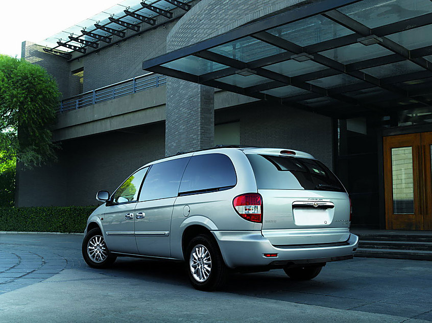 图为国产大捷龙外观及细节