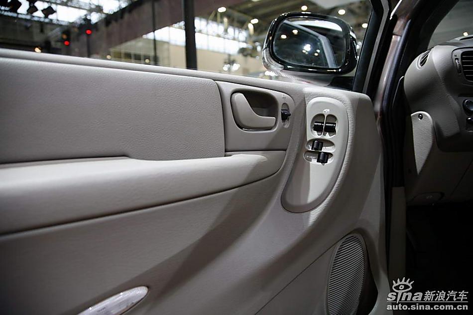 克莱斯勒大捷龙