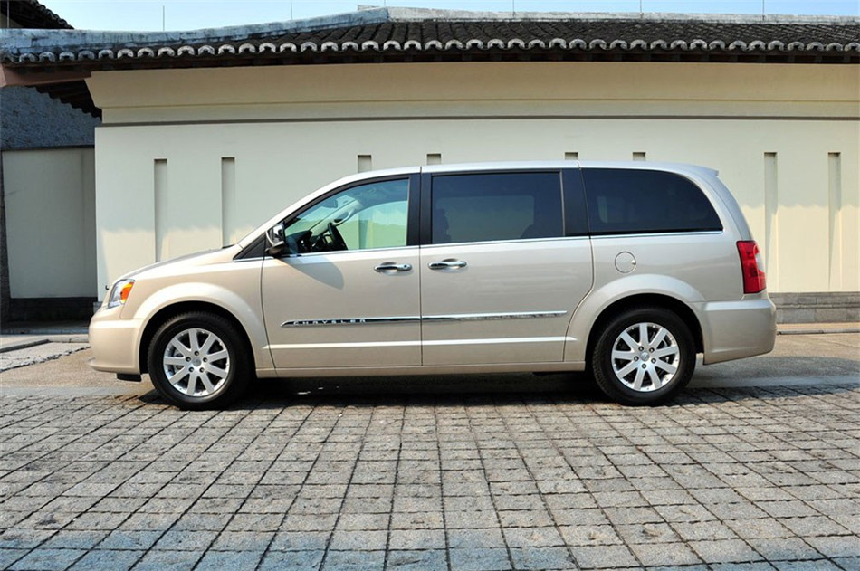 2013款进口大捷龙 3.6L自动豪华版 