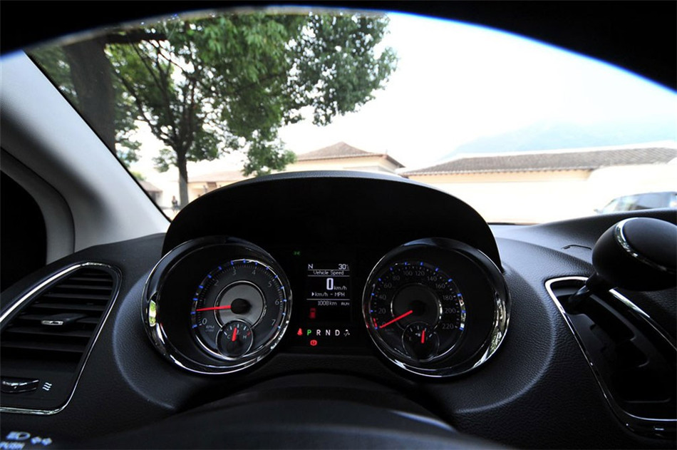 2013款进口大捷龙 3.6L自动豪华版 