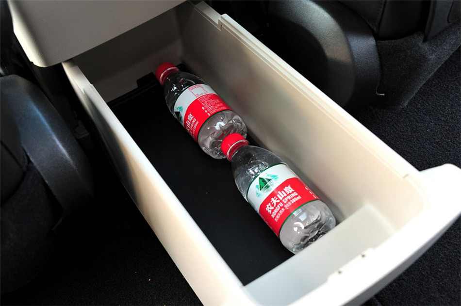 2013款进口大捷龙 3.6L自动豪华版 