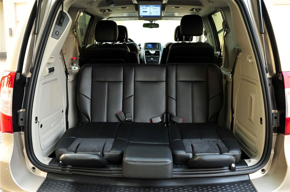 2013款进口大捷龙 3.6L自动豪华版 