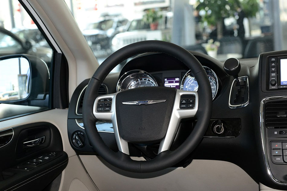 2014款 3.6L 舒适版 内饰