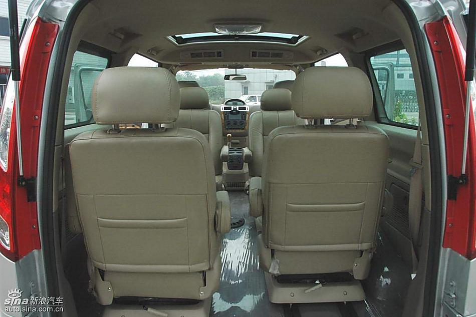 福田蒙派克MP-X内饰实拍图