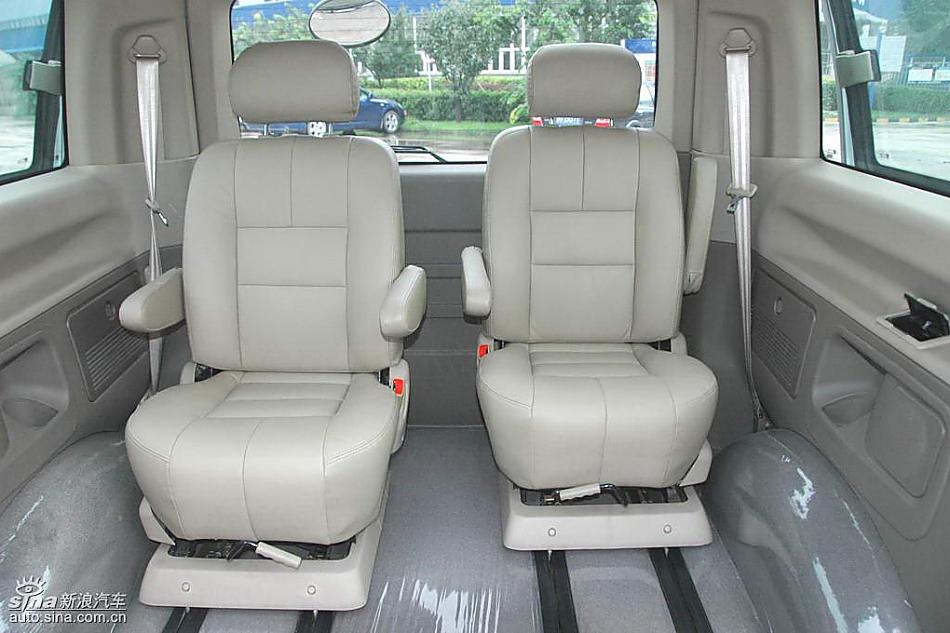福田蒙派克MP-X内饰实拍图