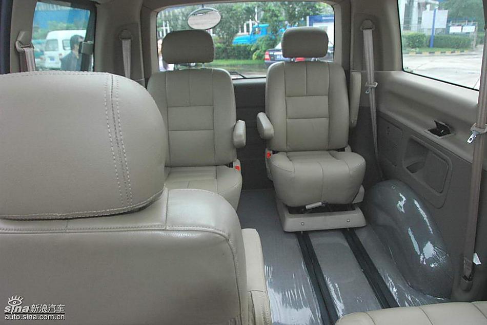 福田蒙派克MP-X内饰实拍图