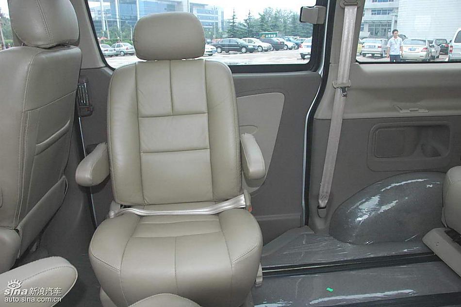 福田蒙派克MP-X内饰实拍图