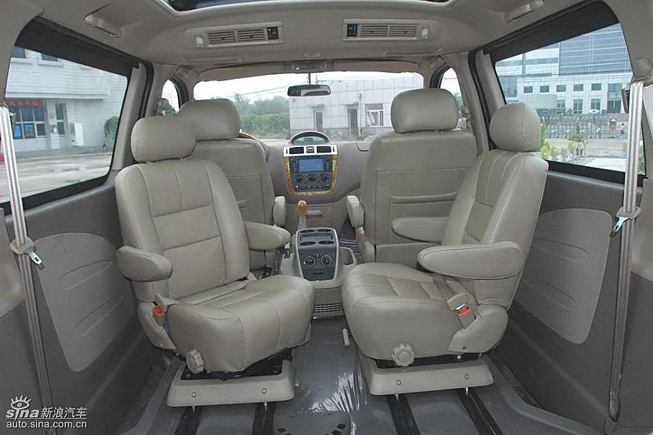 福田蒙派克MP-X内饰实拍图