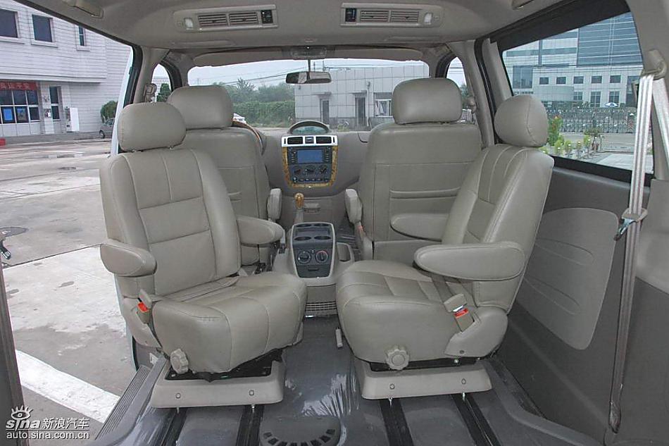福田蒙派克MP-X内饰实拍图