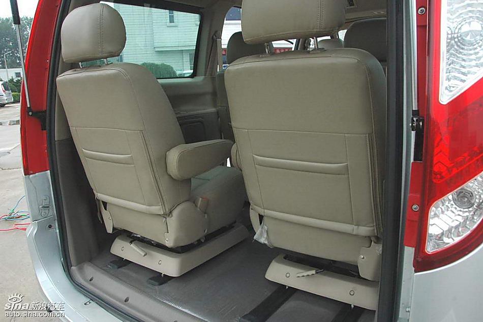 福田蒙派克MP-X内饰实拍图