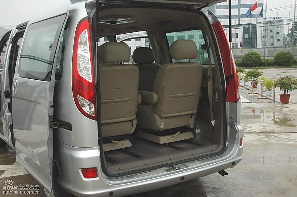 福田蒙派克MP-X内饰实拍图