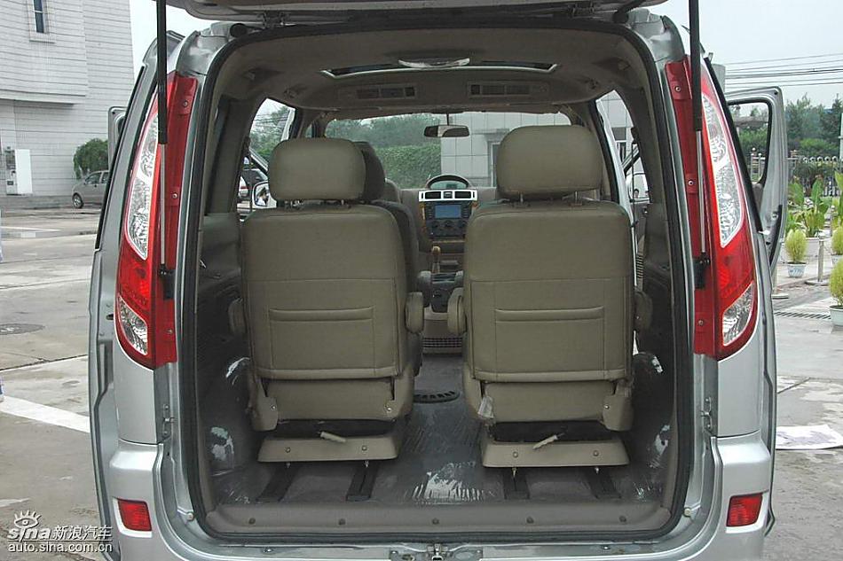福田蒙派克MP-X内饰实拍图