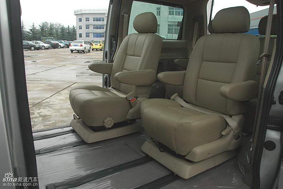 福田蒙派克MP-X内饰实拍图