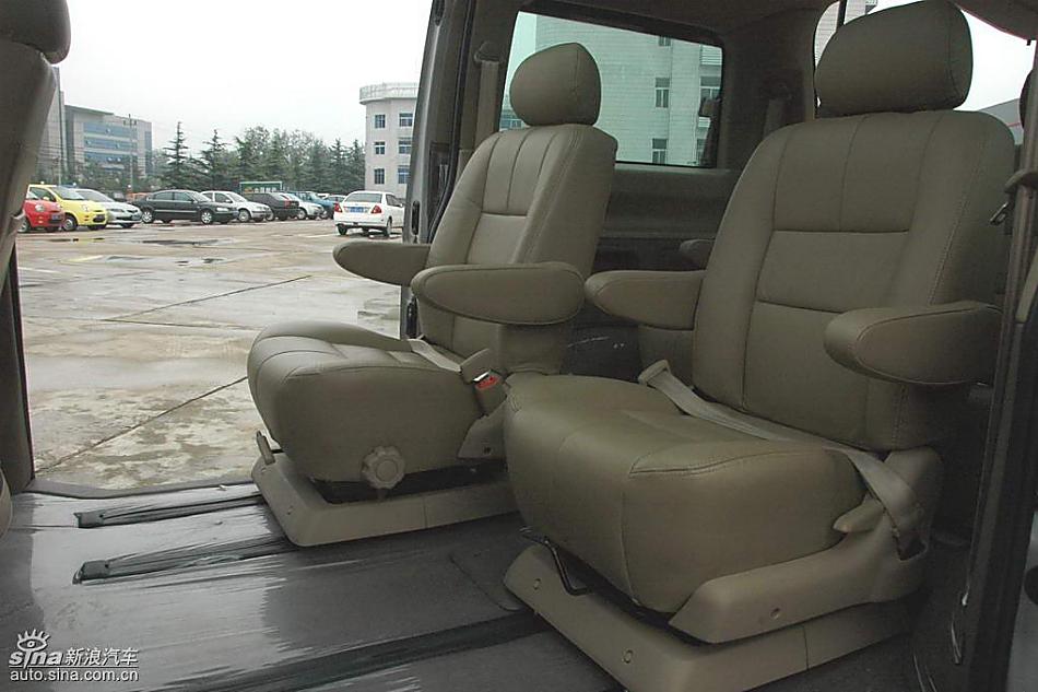 福田蒙派克MP-X内饰实拍图