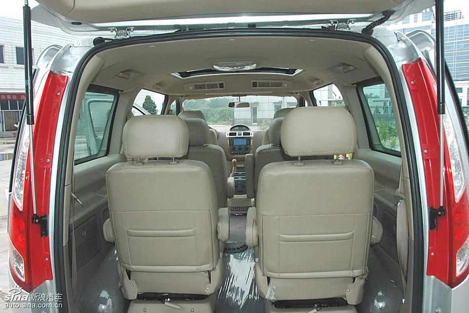 福田蒙派克MP-X内饰实拍图