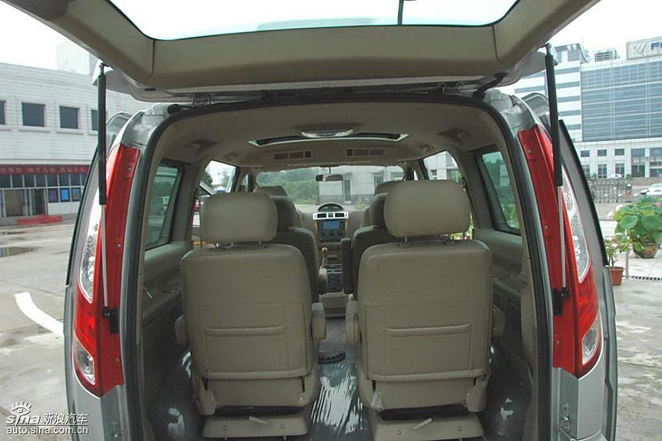 福田蒙派克MP-X内饰实拍图