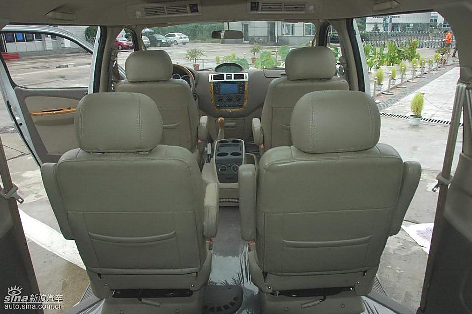 福田蒙派克MP-X内饰实拍图