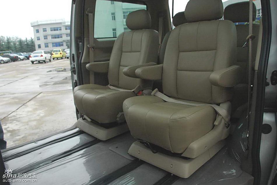 福田蒙派克MP-X内饰实拍图