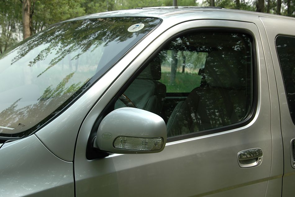 09款新蒙派克MP-X外观实拍图