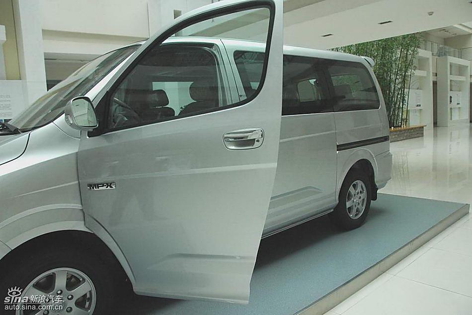 福田蒙派克MP-X外观实拍图