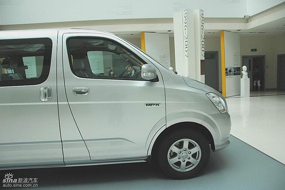 福田蒙派克MP-X外观实拍图
