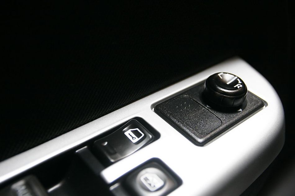 图为奥丁内饰及细节