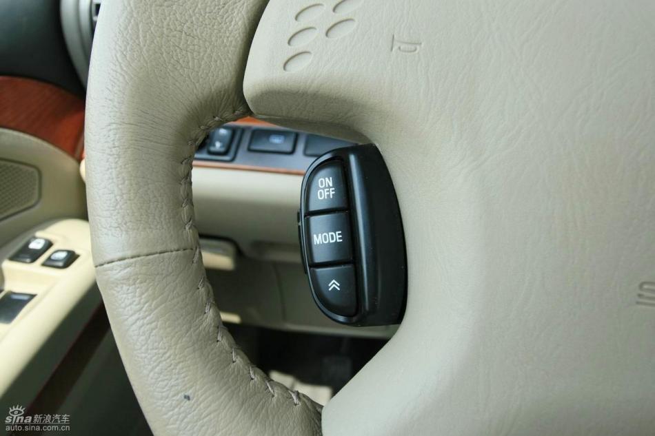 09款御轩试驾实拍