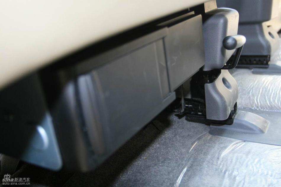 09款御轩试驾实拍