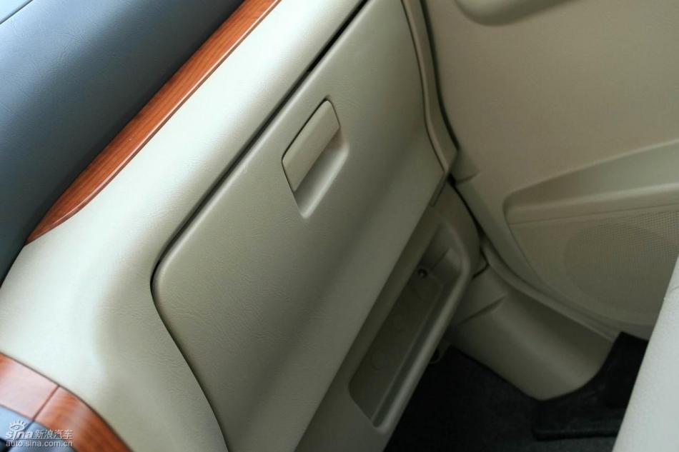 09款御轩试驾实拍