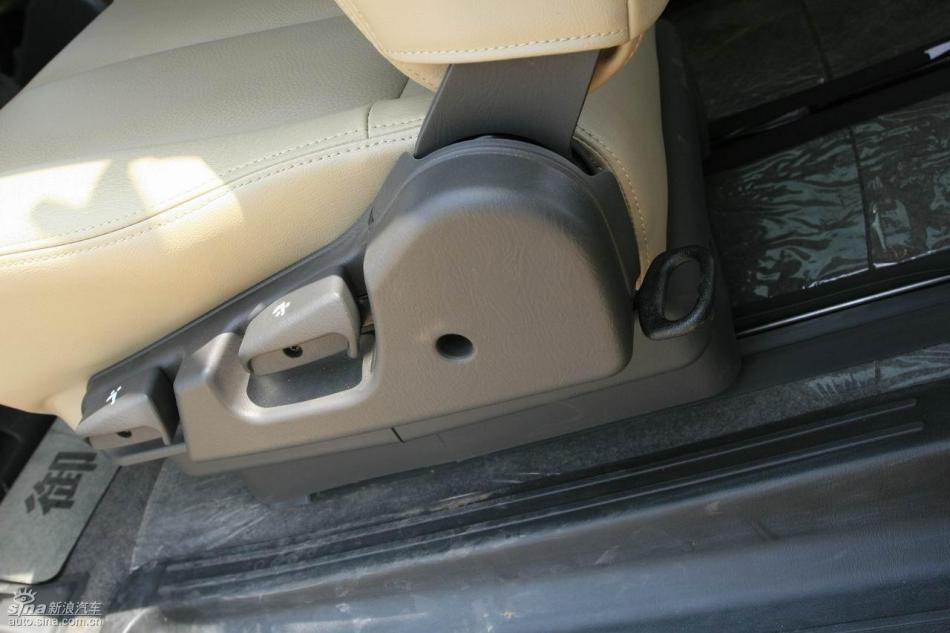 09款御轩试驾实拍