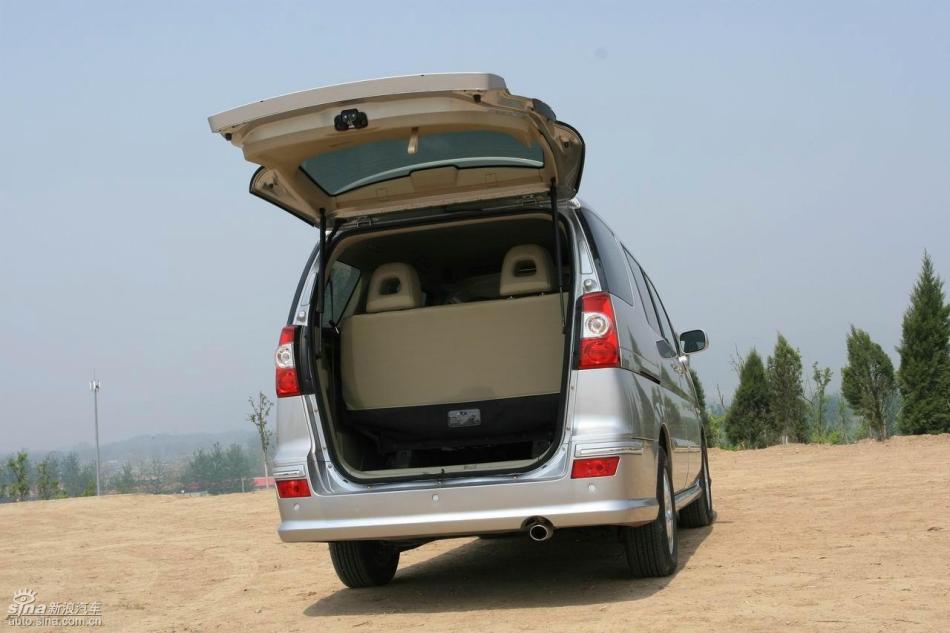 09款御轩试驾实拍