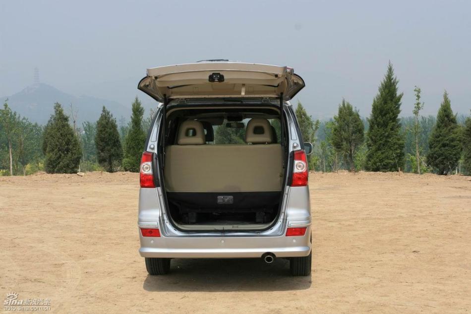 09款御轩试驾实拍