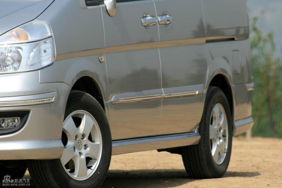 09款御轩试驾实拍