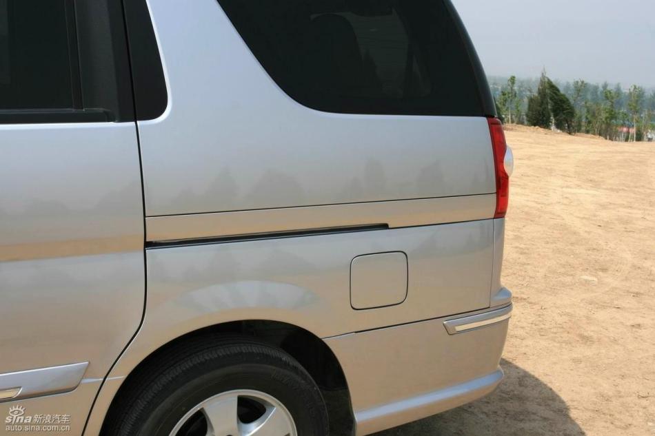 09款御轩试驾实拍