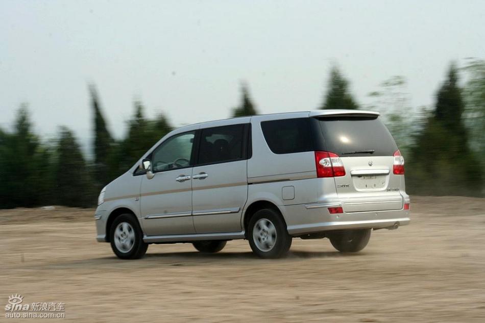 09款御轩试驾实拍