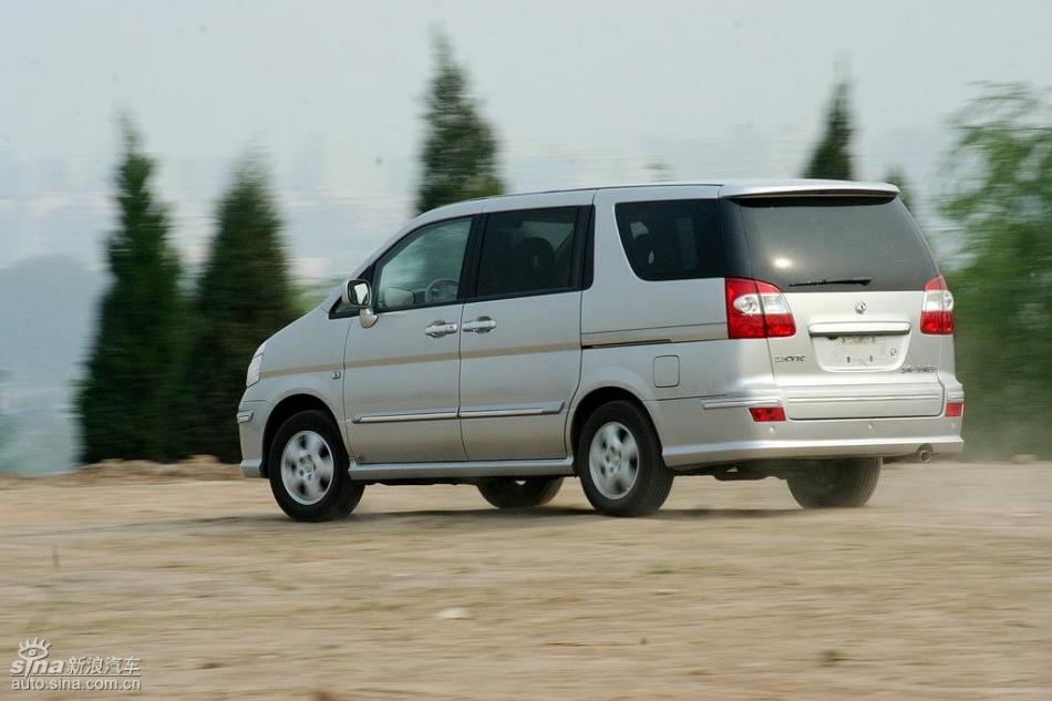 09款御轩试驾实拍