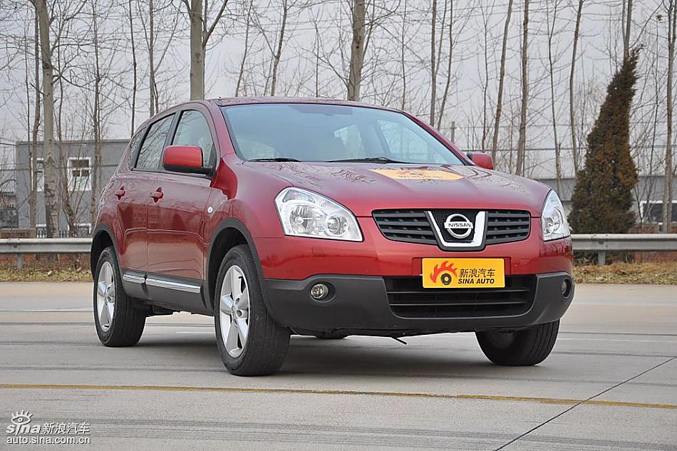 逍客2.0四驱自动实拍图