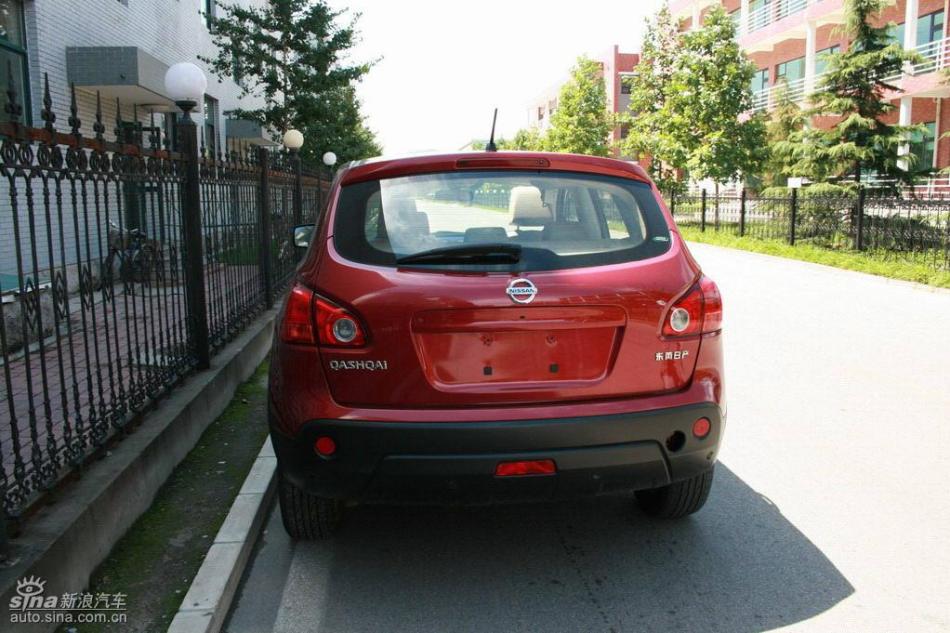 逍客2.0XV四驱自动