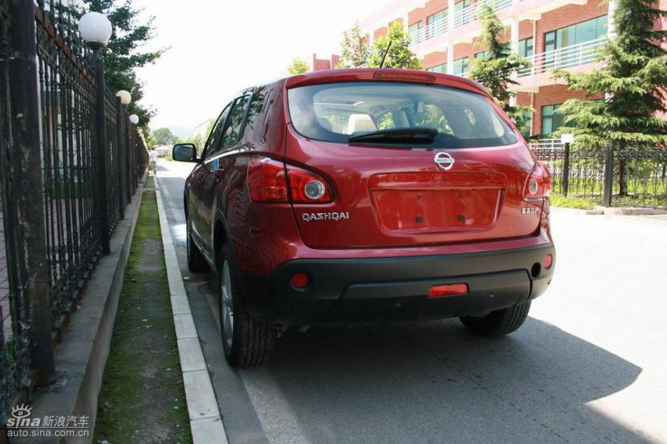 逍客2.0XV四驱自动