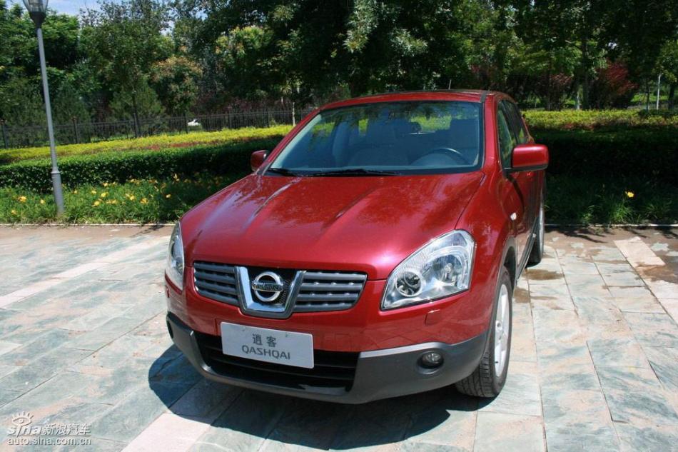 逍客2.0XV四驱自动