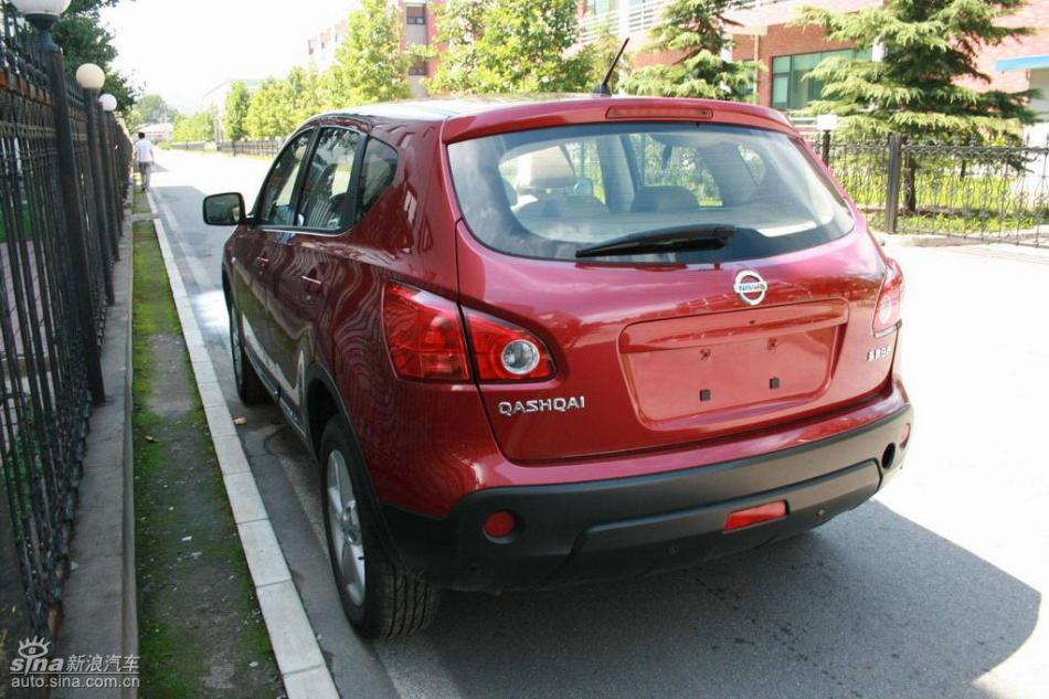 逍客2.0XV四驱自动