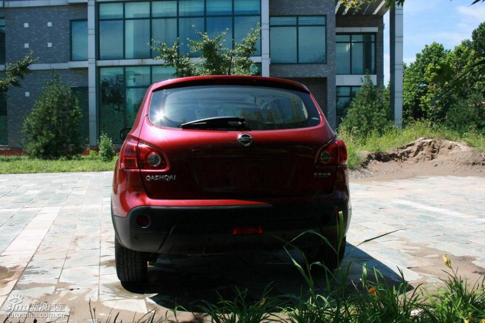 逍客2.0XV四驱自动