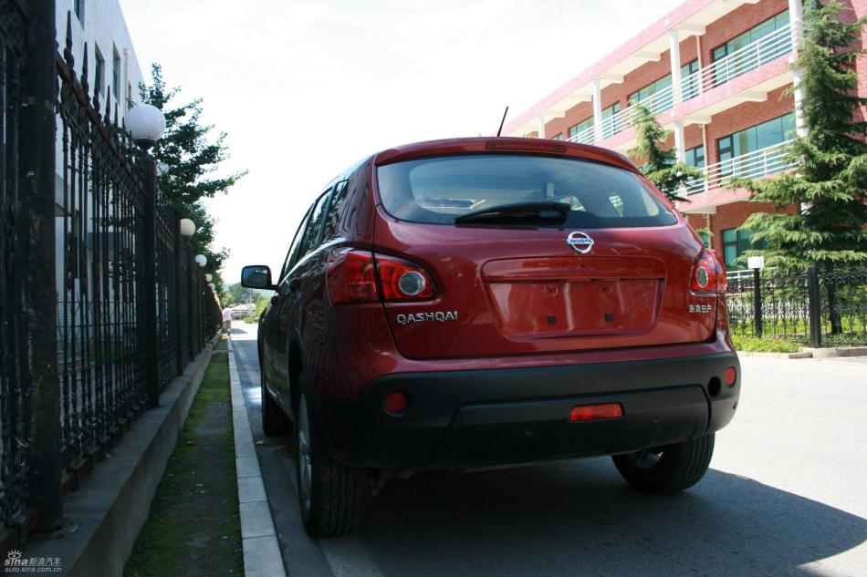 逍客2.0XV四驱自动