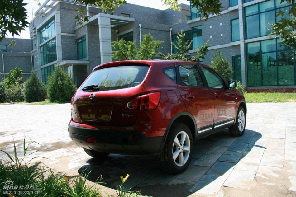 逍客2.0XV四驱自动