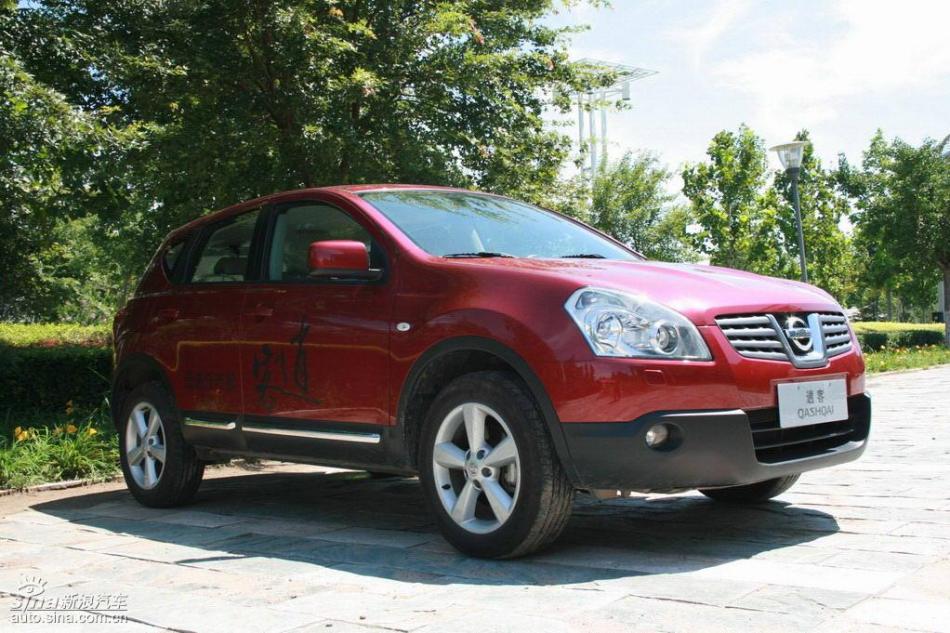 逍客2.0XV四驱自动